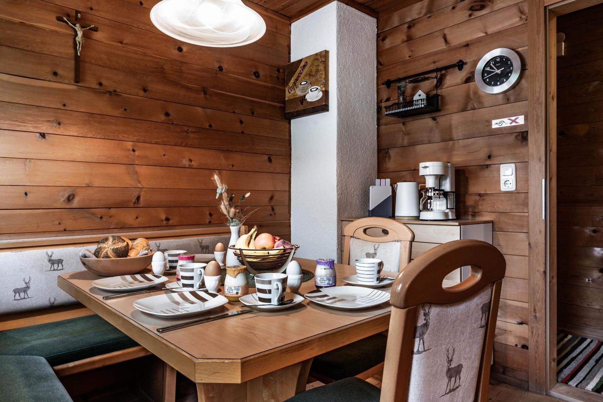 Holzknechthuette Villa Mayrhofen Luaran gambar