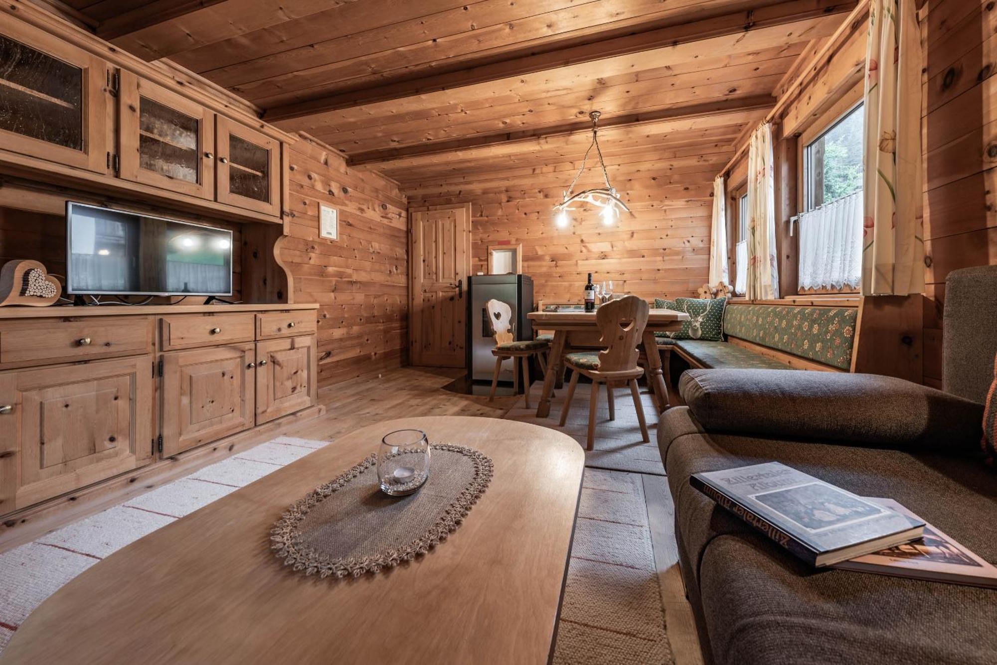 Holzknechthuette Villa Mayrhofen Luaran gambar